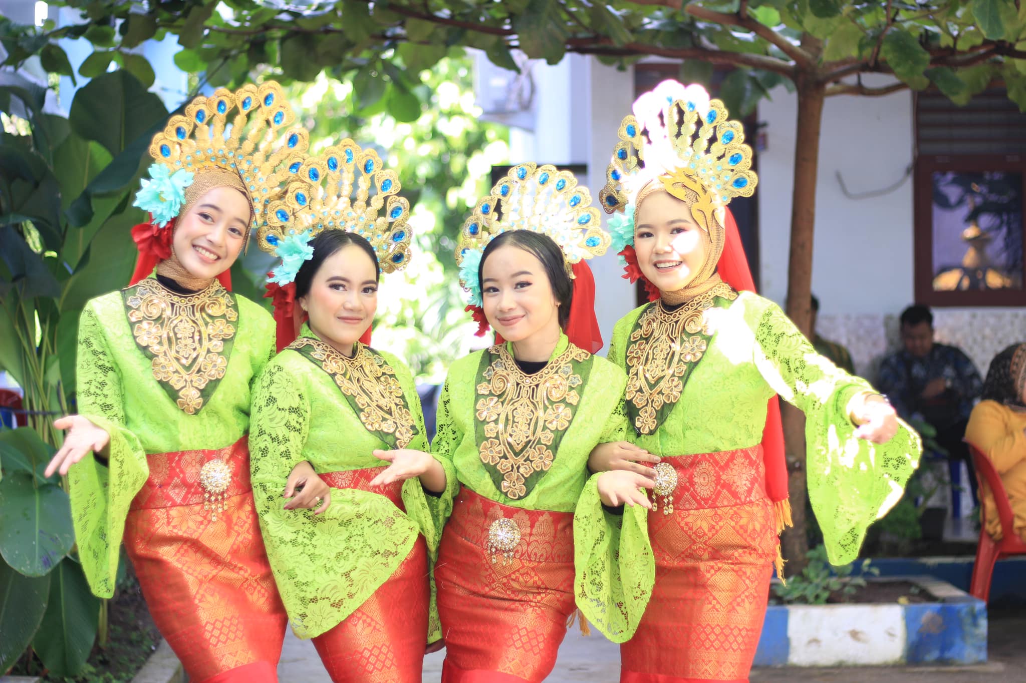 SENI TARI